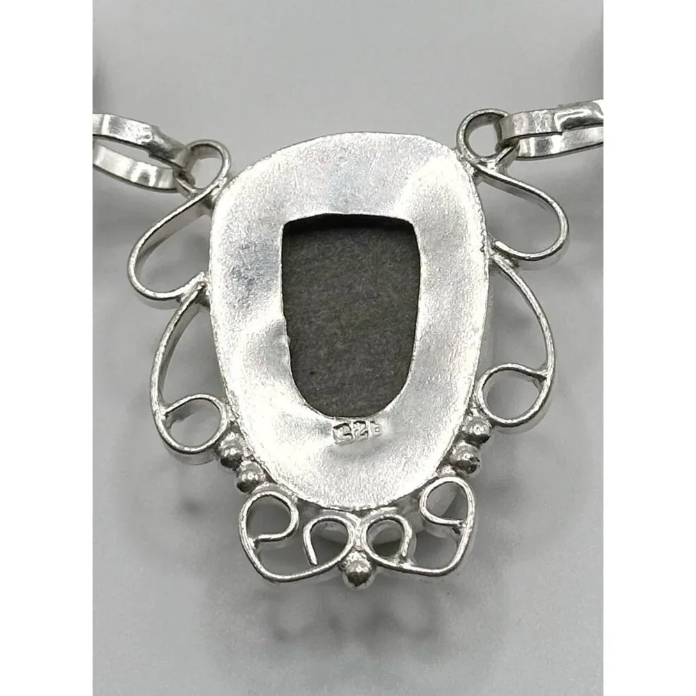 Unbranded sterling silver